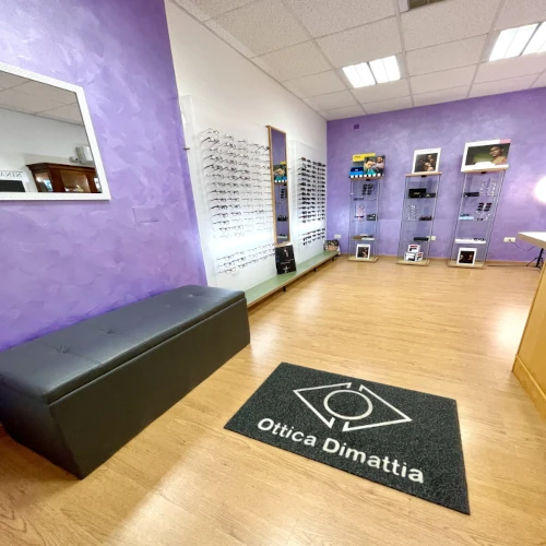 Ingresso negozio Ottica Dimattia chi siamo